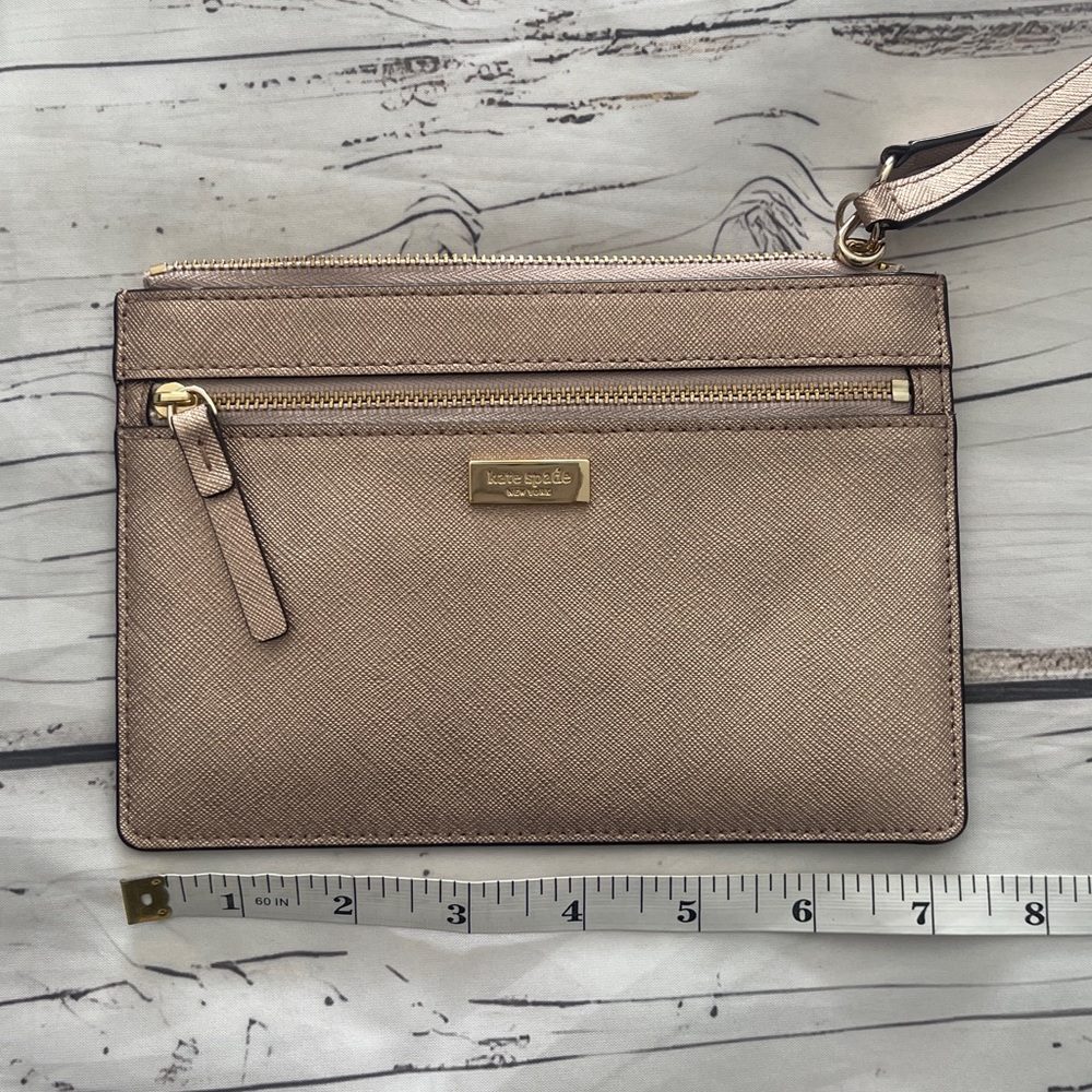 Kate Spade Wristlet Metallic Rose Gold Preowned LIKE NEW - Picture 8 of 11